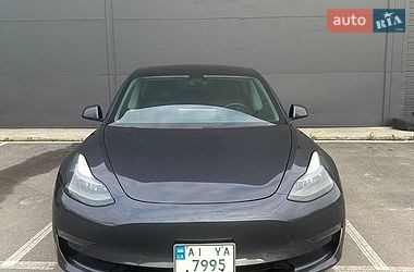 Седан Tesla Model 3 2021 в Борисполі