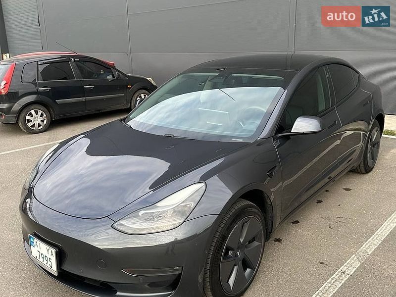 Седан Tesla Model 3 2021 в Борисполі