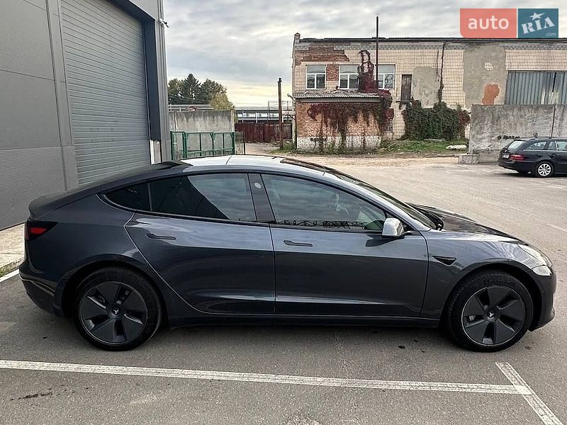 Седан Tesla Model 3 2021 в Борисполі
