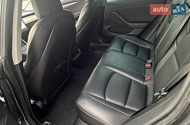 Седан Tesla Model 3 2021 в Борисполі