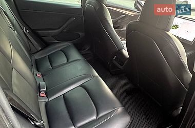 Седан Tesla Model 3 2021 в Борисполі