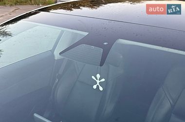 Седан Tesla Model 3 2019 в Трускавце