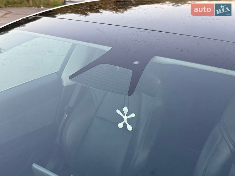 Седан Tesla Model 3 2019 в Трускавце