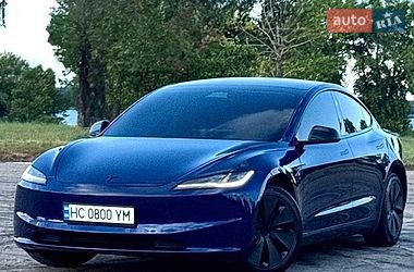 Седан Tesla Model 3 2025 в Днепре