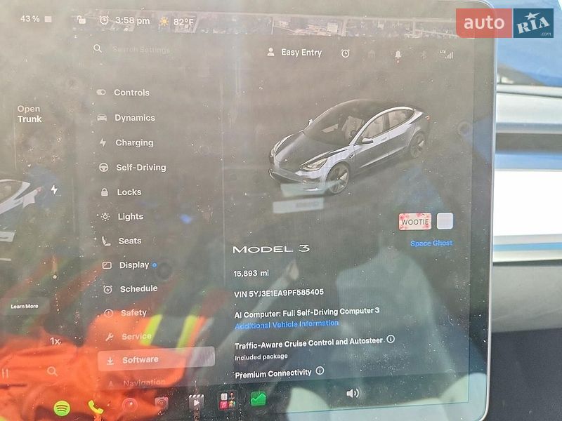 Седан Tesla Model 3 2023 в Черновцах