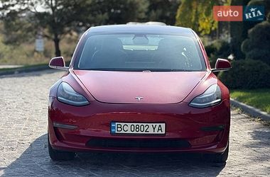 Седан Tesla Model 3 2018 в Львові