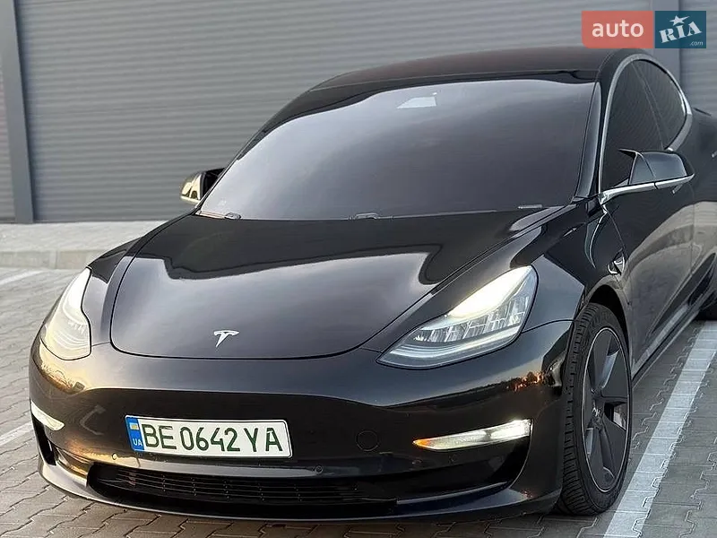 Tesla Model 3 2018