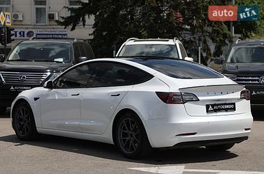 Седан Tesla Model 3 2021 в Харкові