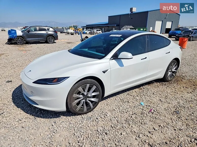 Tesla Model 3 2025