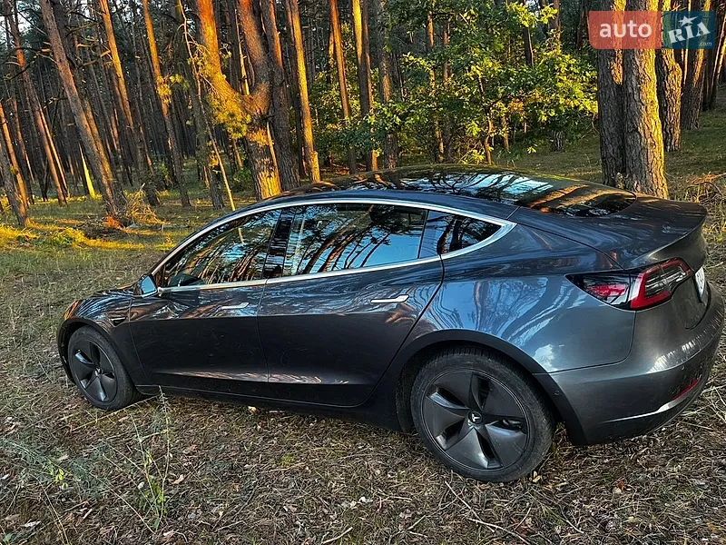 Tesla Model 3 2018