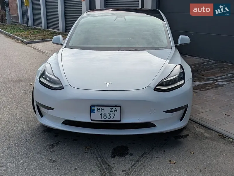 Tesla Model 3 2018