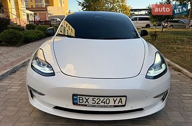 Седан Tesla Model 3 2021 в Кам'янець-Подільському
