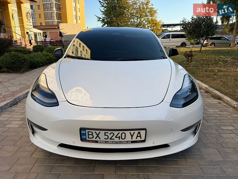 Седан Tesla Model 3 2021 в Кам'янець-Подільському