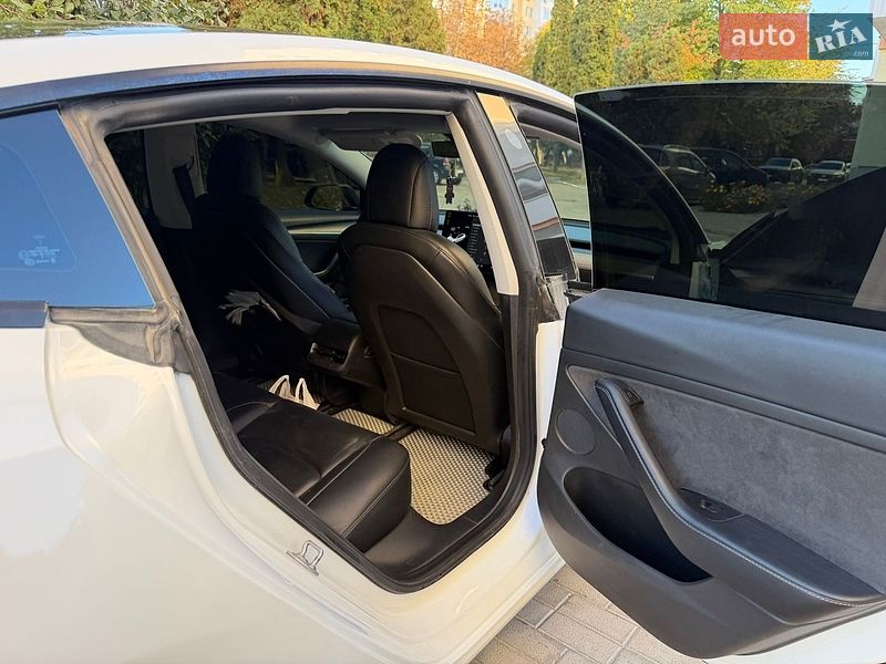 Седан Tesla Model 3 2021 в Кам'янець-Подільському