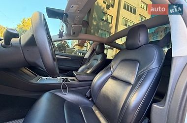 Седан Tesla Model 3 2021 в Кам'янець-Подільському