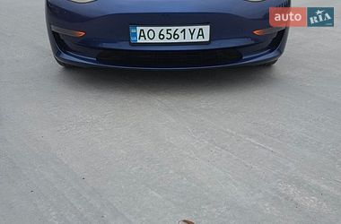 Седан Tesla Model 3 2021 в Ужгороде