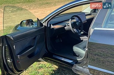 Седан Tesla Model 3 2020 в Виннице