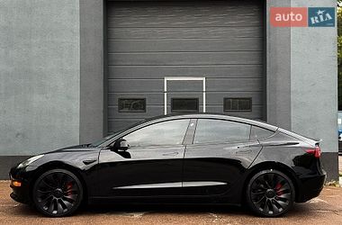 Седан Tesla Model 3 2022 в Києві