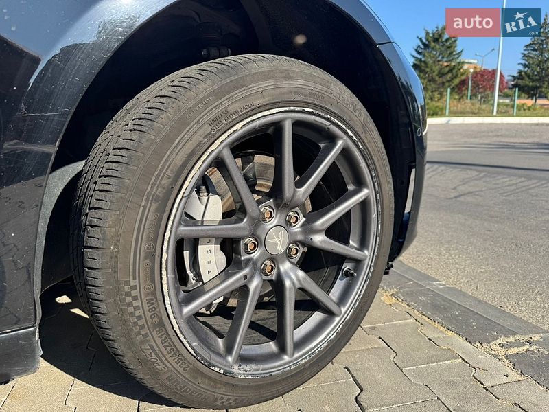 Седан Tesla Model 3 2018 в Харькове