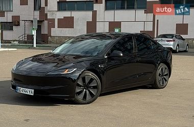 Седан Tesla Model 3 2025 в Миколаєві