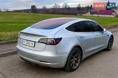 Седан Tesla Model 3 2018 в Ивано-Франковске