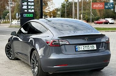 Седан Tesla Model 3 2022 в Кривому Розі