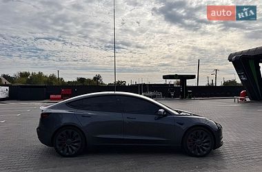 Седан Tesla Model 3 2022 в Кривому Розі