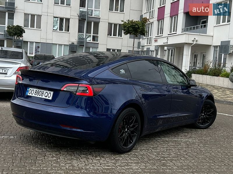 Седан Tesla Model 3 2022 в Одесі