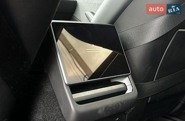 Седан Tesla Model 3 2025 в Львові