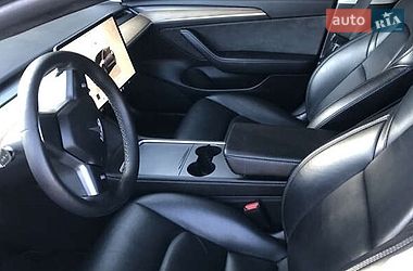 Седан Tesla Model 3 2022 в Івано-Франківську