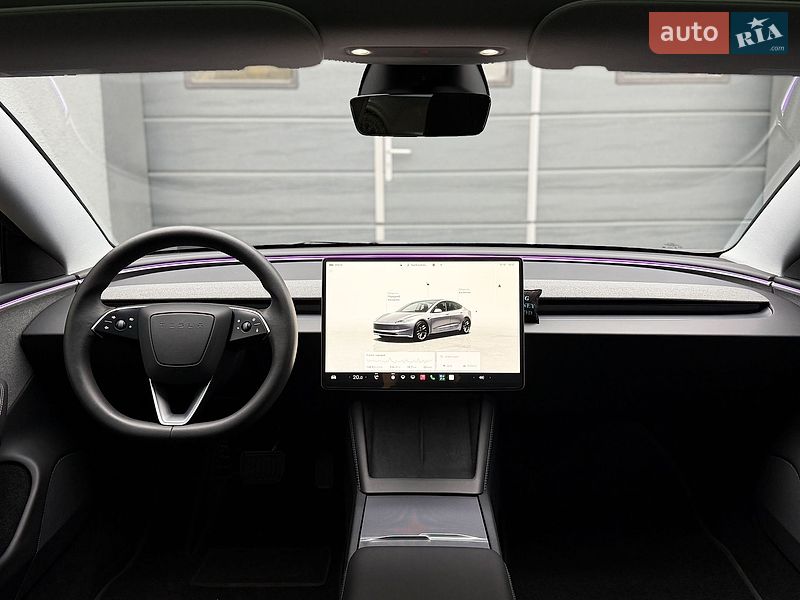 Седан Tesla Model 3 2024 в Києві