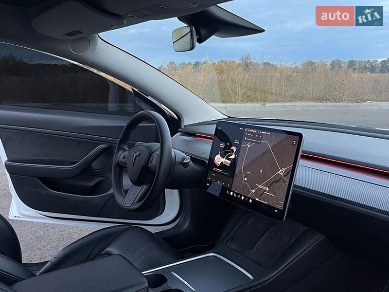 Седан Tesla Model 3 2020 в Вінниці