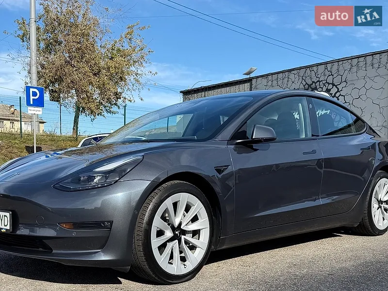 Tesla Model 3