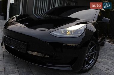 Седан Tesla Model 3 2023 в Дрогобыче
