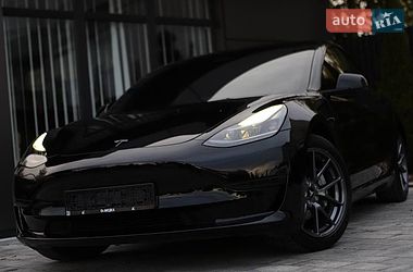 Седан Tesla Model 3 2023 в Дрогобыче