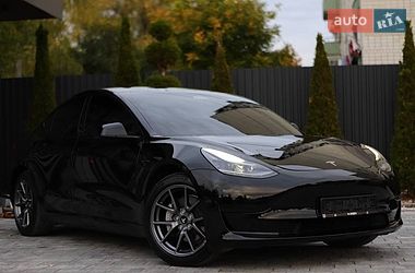 Седан Tesla Model 3 2023 в Дрогобыче
