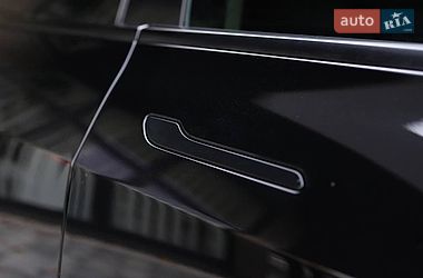 Седан Tesla Model 3 2023 в Дрогобыче