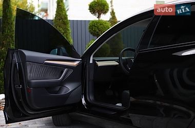 Седан Tesla Model 3 2023 в Дрогобыче