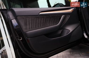 Седан Tesla Model 3 2023 в Дрогобыче