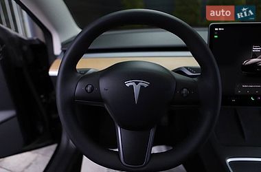 Седан Tesla Model 3 2023 в Дрогобыче