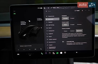 Седан Tesla Model 3 2023 в Дрогобыче
