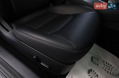 Седан Tesla Model 3 2023 в Дрогобыче