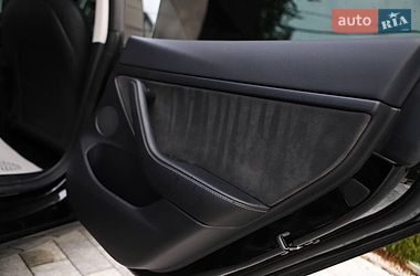 Седан Tesla Model 3 2023 в Дрогобыче