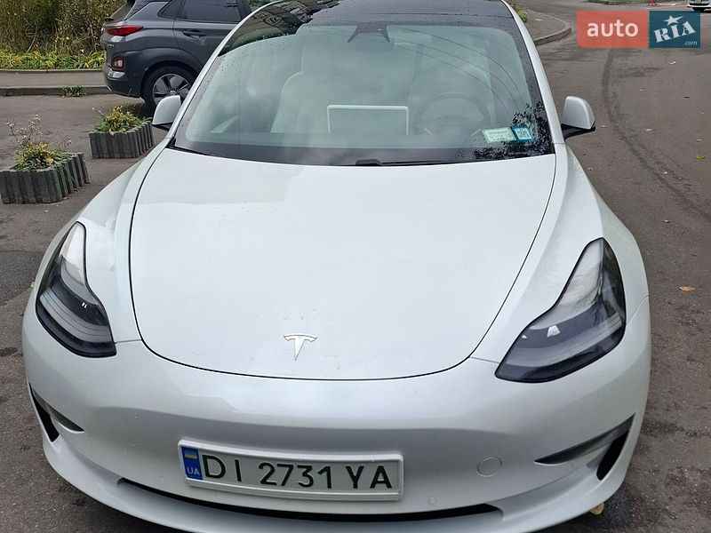 Седан Tesla Model 3 2021 в Вінниці