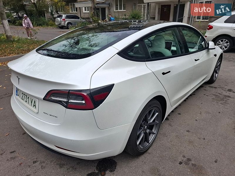 Седан Tesla Model 3 2021 в Вінниці