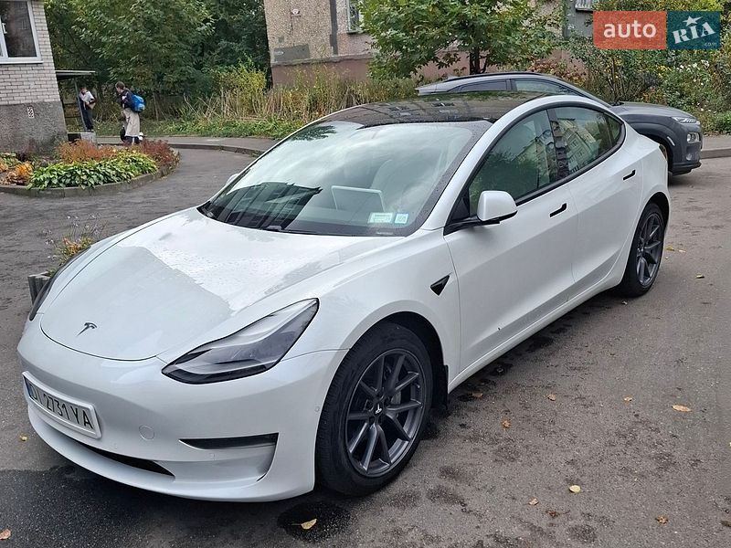 Седан Tesla Model 3 2021 в Вінниці