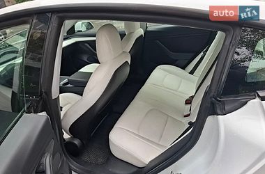 Седан Tesla Model 3 2021 в Вінниці