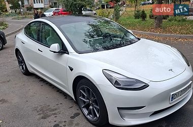 Седан Tesla Model 3 2021 в Вінниці