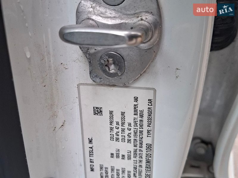 Седан Tesla Model 3 2021 в Вінниці