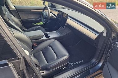 Седан Tesla Model 3 2022 в Киеве